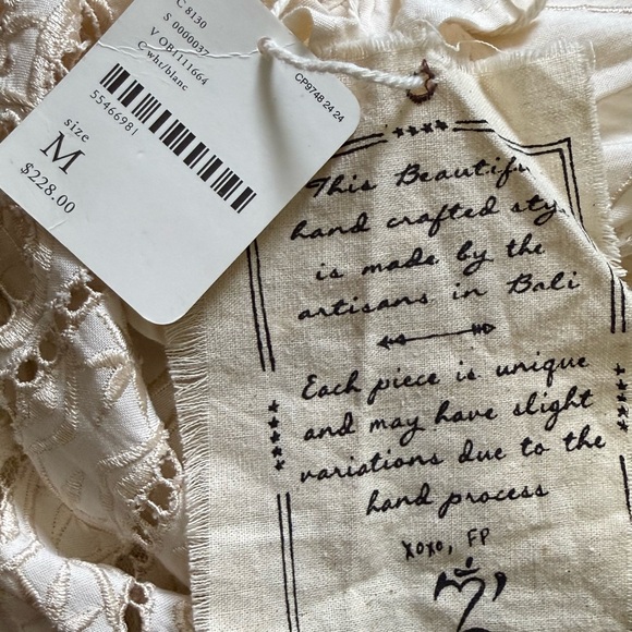 Free People Between Dreams Embroidered Romper Size Medium Antique White Cream - Picture 9 of 13